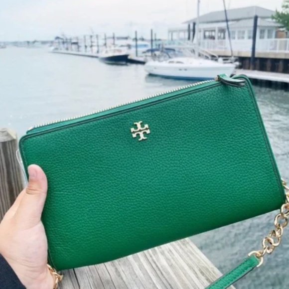 Tory Burch Handbags - tory burch green slim crossbody 🌼